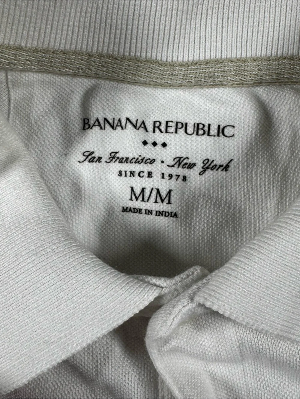 Banana Republic White Men's Polo with Subtle Logo